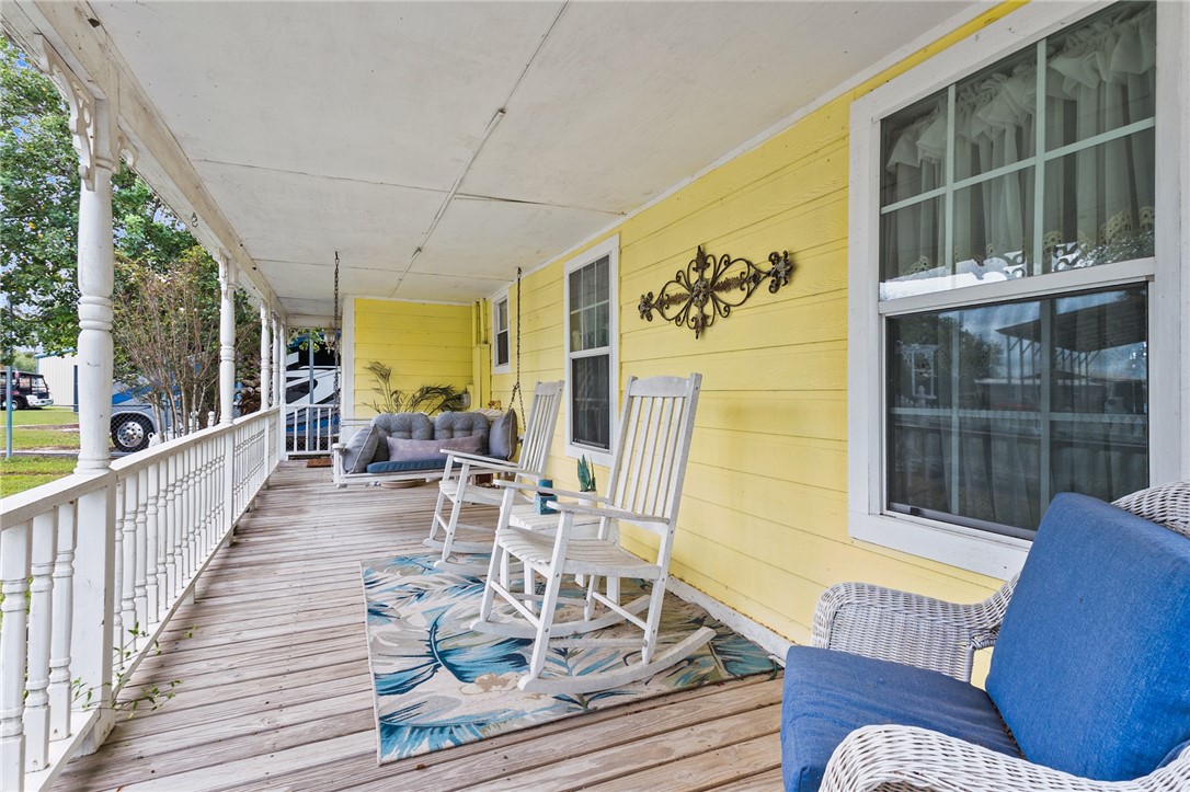 107 E Lakefield Dr Property Photo 31