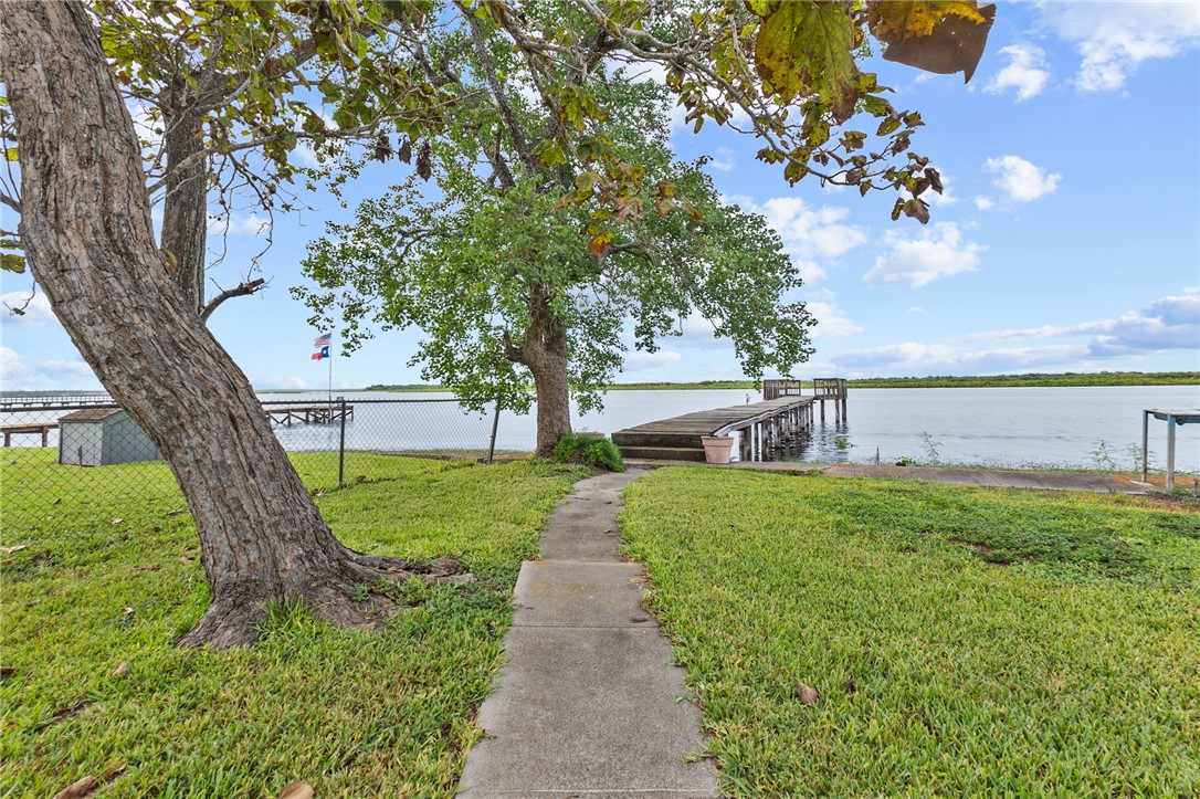 107 E Lakefield Dr Property Photo 33