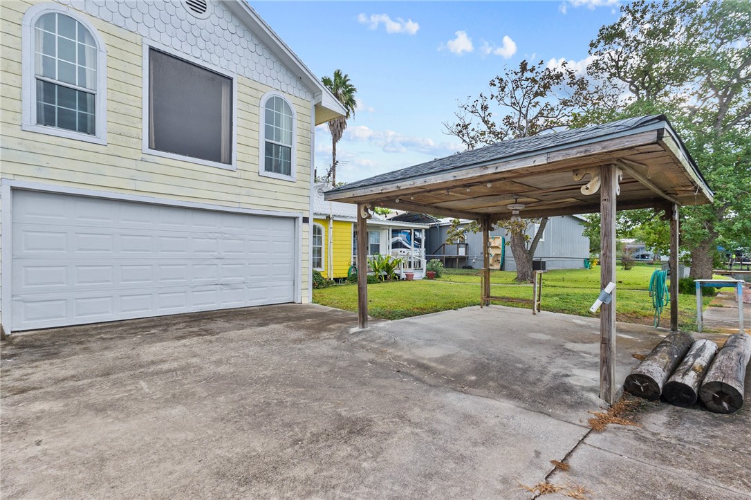 107 E Lakefield Dr Property Photo 37