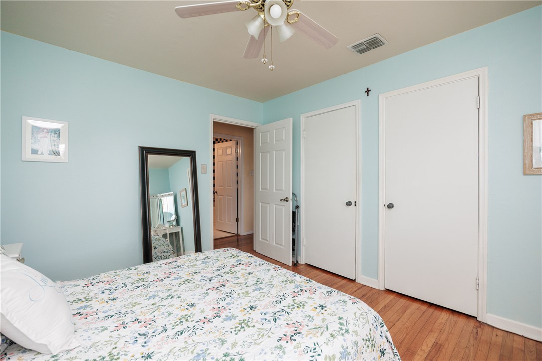 650 Sharon Dr Property Photo 22
