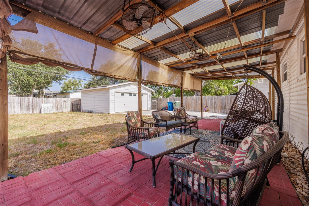 650 Sharon Dr Property Photo 30