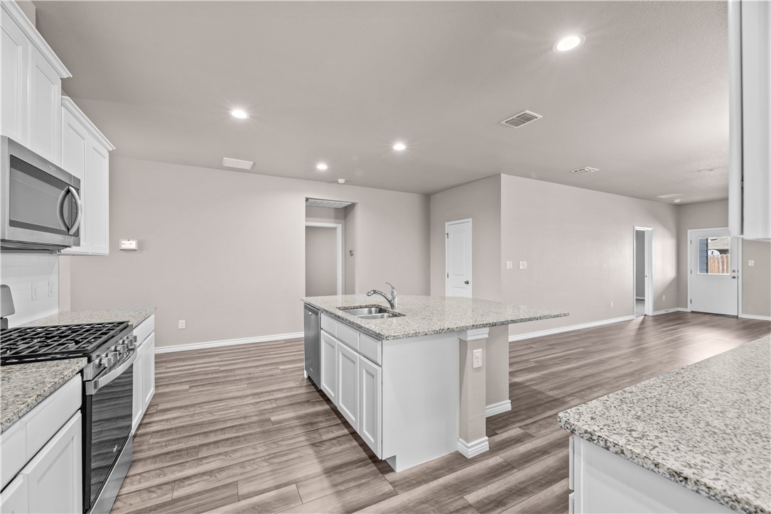 7218 Tristan Dr Property Photo 5