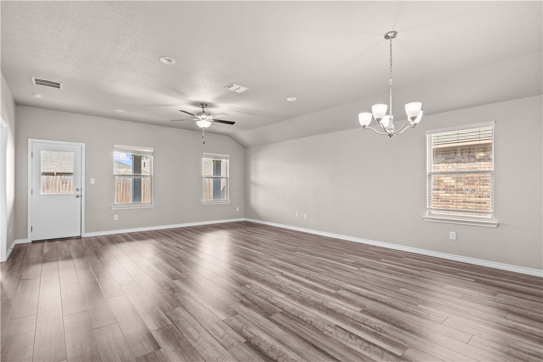 7218 Tristan Dr Property Photo 6