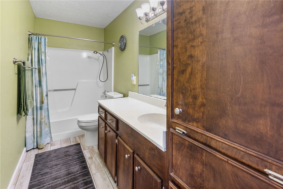 756 Alhambra Dr Property Photo 16