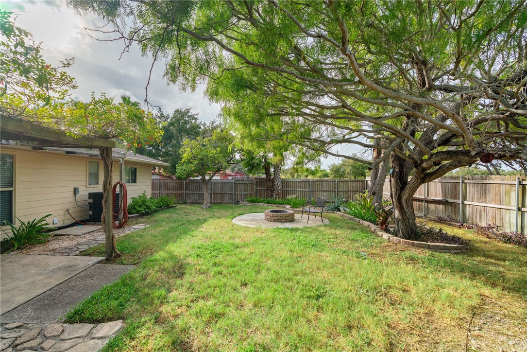 756 Alhambra Dr Property Photo 30
