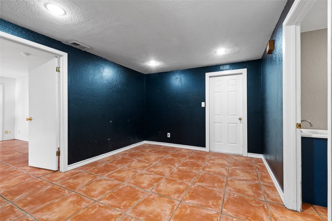 121 North Sierra Woods Dr Property Photo 12