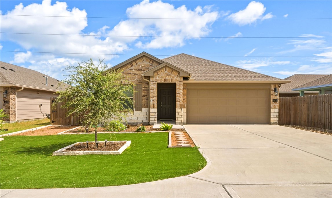 1602 Comfy Way Property Photo 1