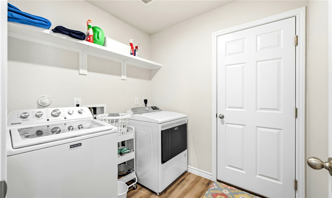 1602 Comfy Way Property Photo 13