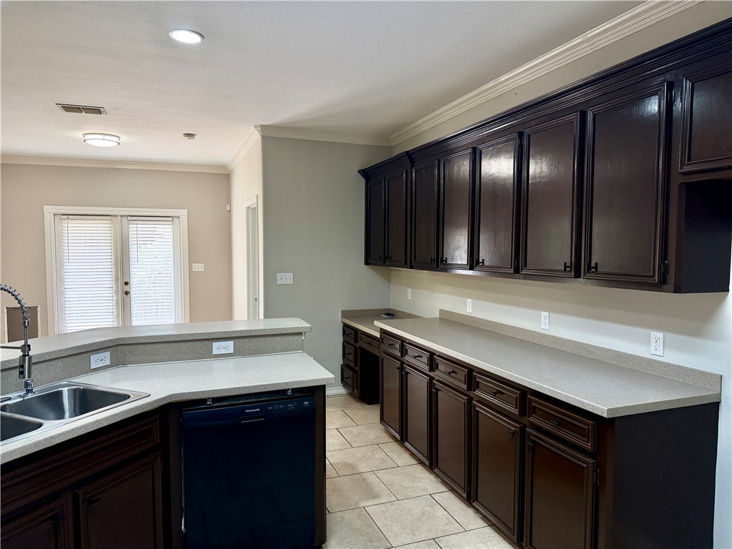 2534 Dewberry Dr Property Photo 13