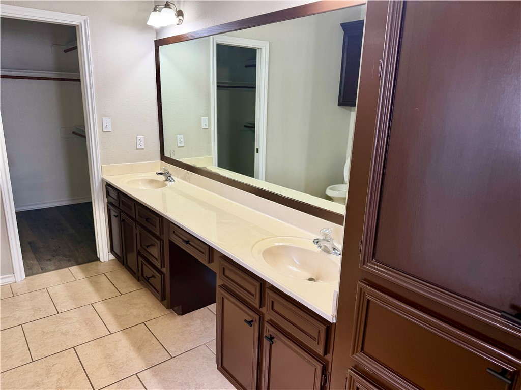 2534 Dewberry Dr Property Photo 15