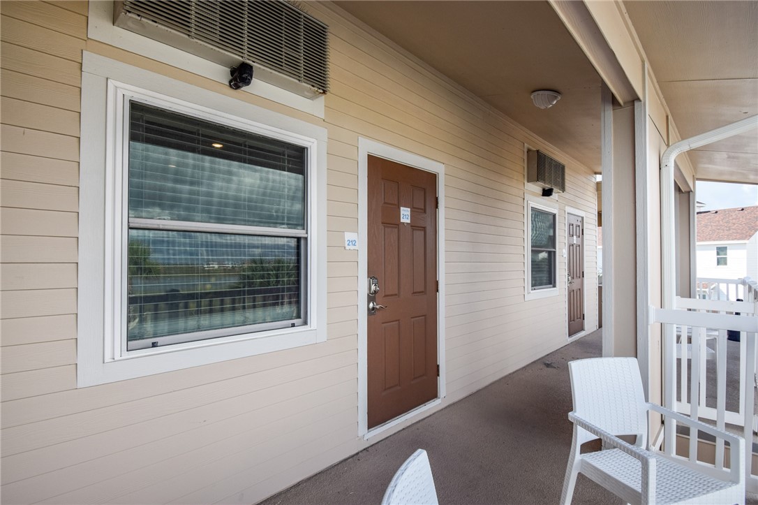 15034 Aruba Dr 212 Property Photo 4