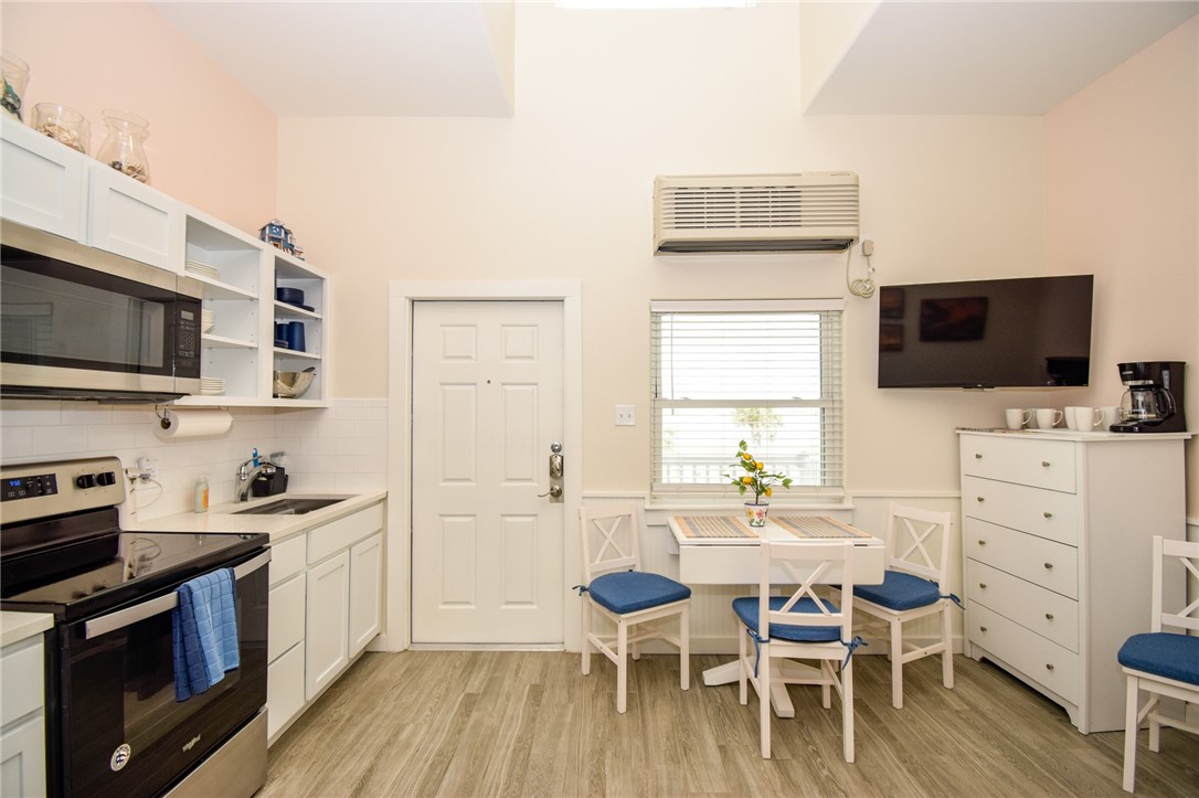15034 Aruba Dr 212 Property Photo 7