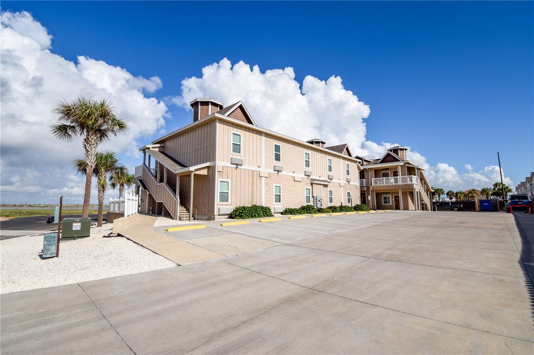 15034 Aruba Dr 212 Property Photo 31