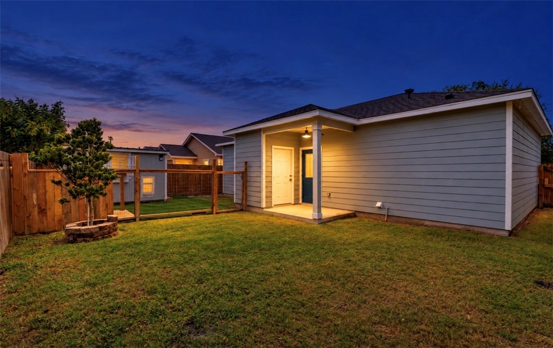 1105 Cabra St Property Photo 16