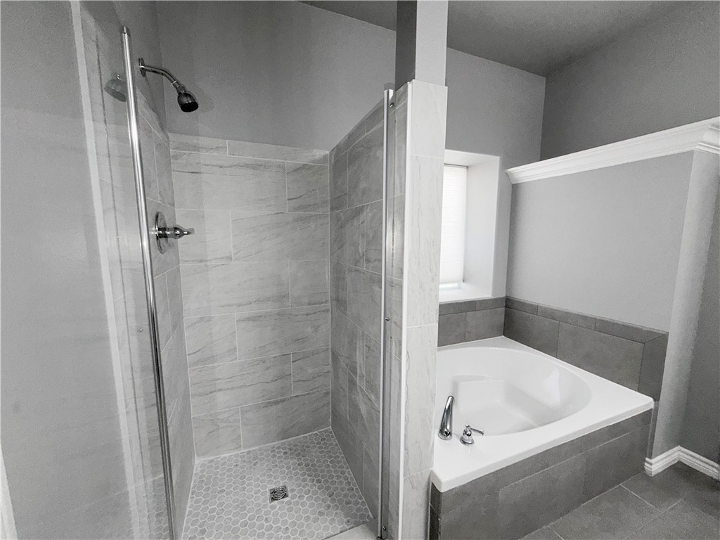 2942 Cantabria St Property Photo 13