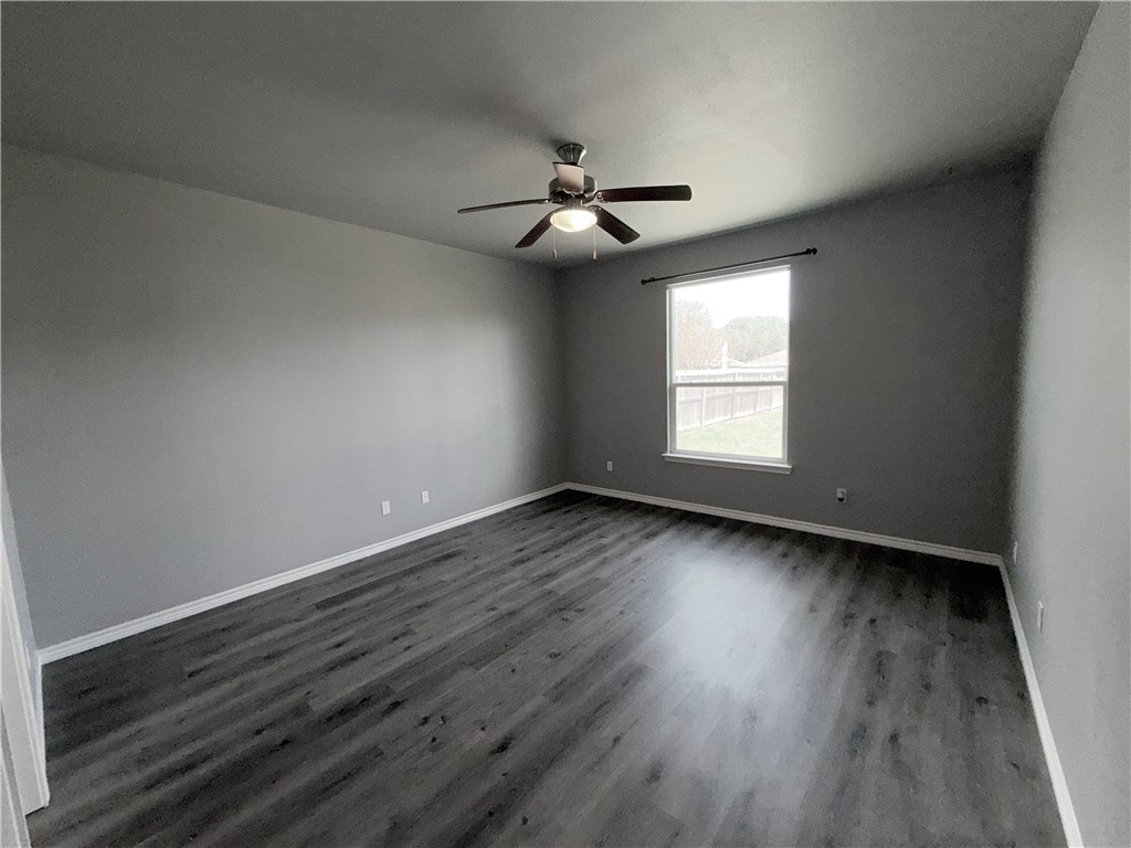 2942 Cantabria St Property Photo 18