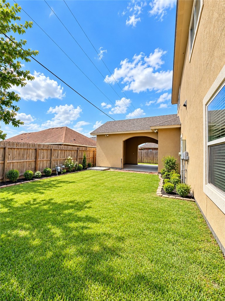 4230 Adrianna Dr Property Photo 25