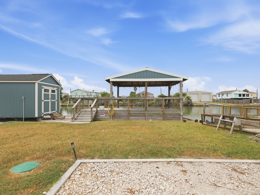 115 Island Property Photo 4