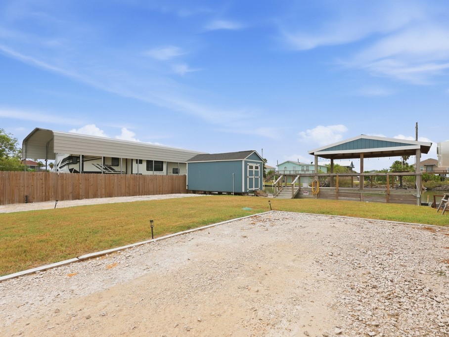 115 Island Property Photo 8