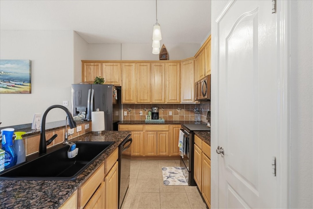 15118 Leeward Dr 202 Property Photo 6