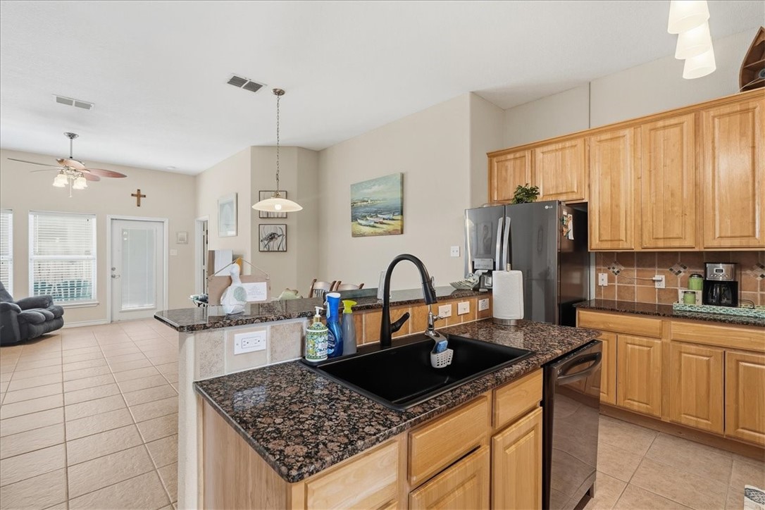 15118 Leeward Dr 202 Property Photo 7