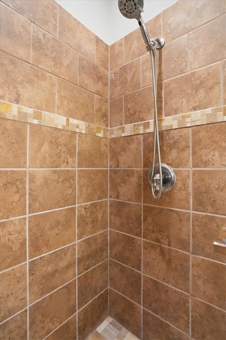 15118 Leeward Dr 202 Property Photo 24