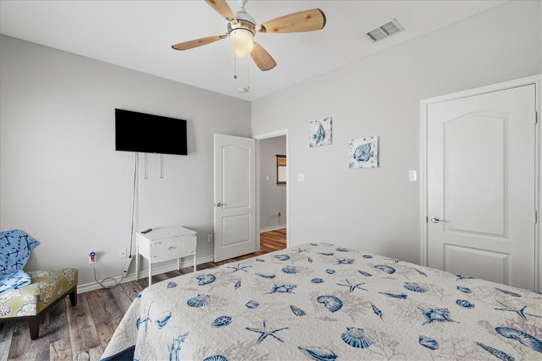 15118 Leeward Dr 202 Property Photo 31