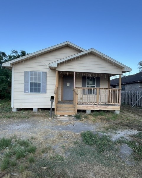 812 N King St Property Photo 1