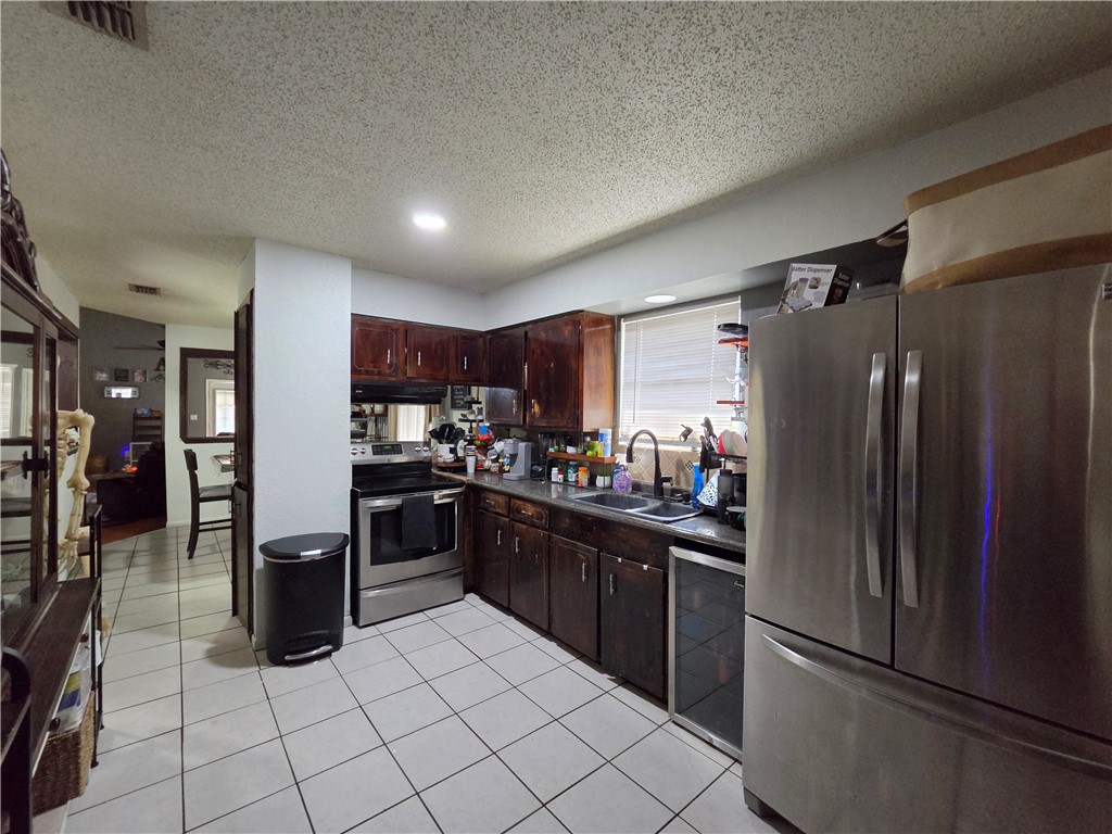 5326 Crossridge Dr Property Photo 5