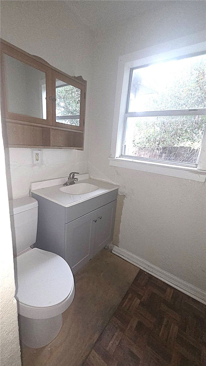 176 W Avenue D Ave Property Photo 9