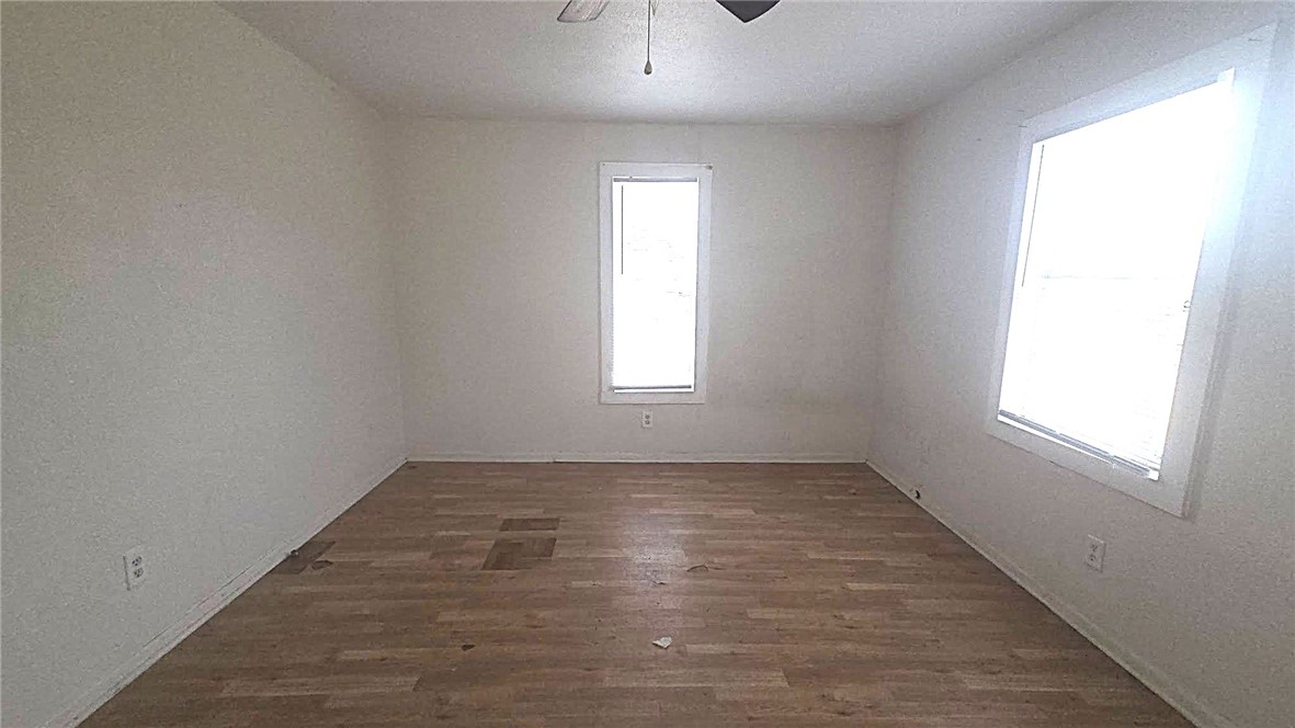176 W Avenue D Ave Property Photo 11