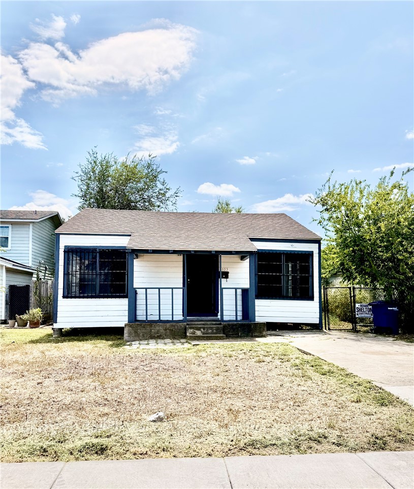 4033 Iturbide St Property Photo 14