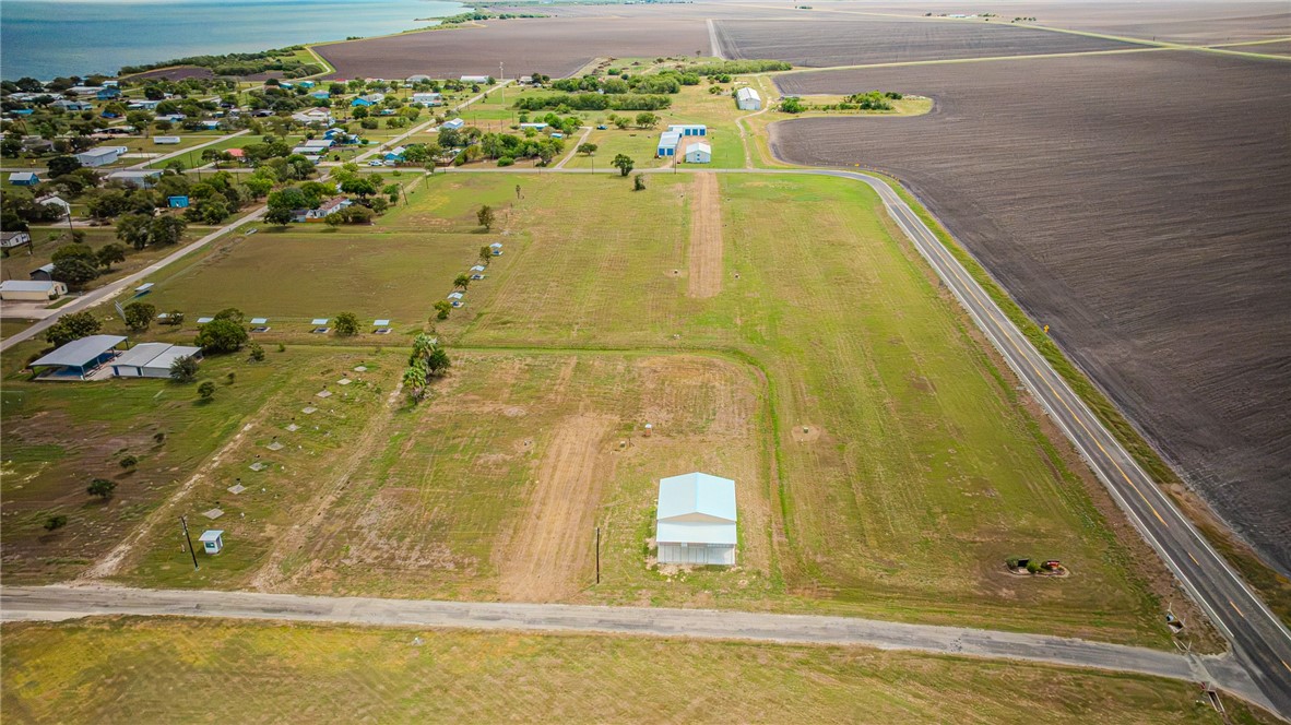 703 Dorthea Property Photo 4