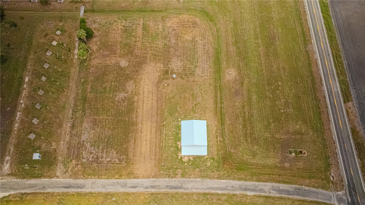 703 Dorthea Property Photo 5