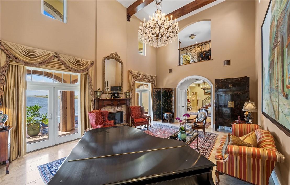 13801 Topsail St Property Photo 10