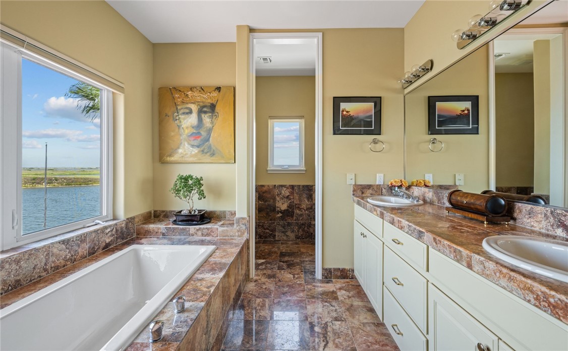 13801 Topsail St Property Photo 19