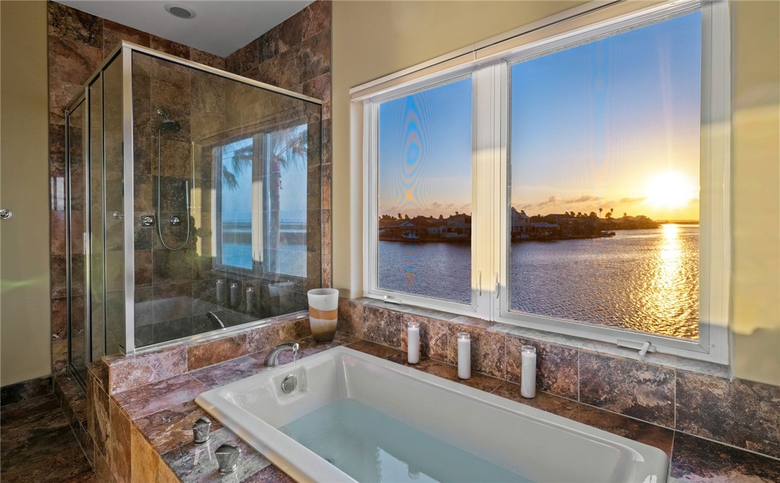 13801 Topsail St Property Photo 20