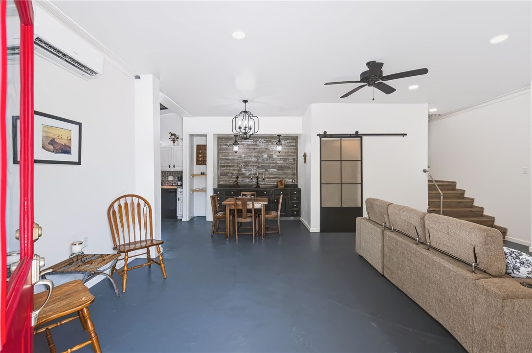 1324 N Verne St Property Photo 45