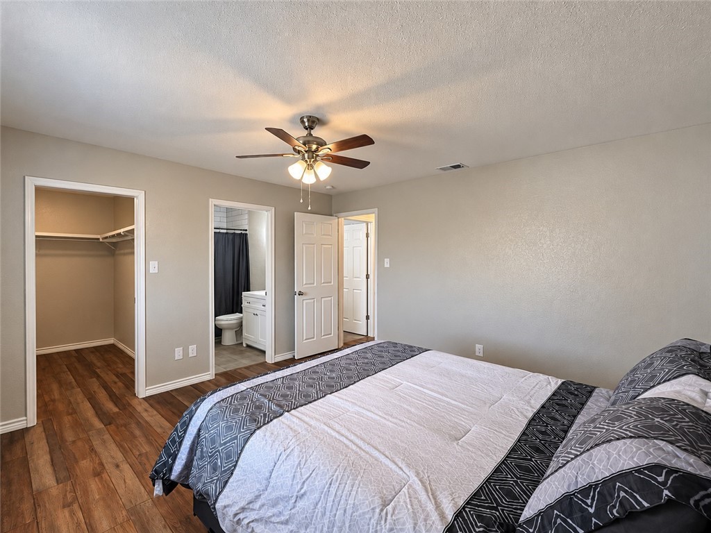 482776 Property Photo 16