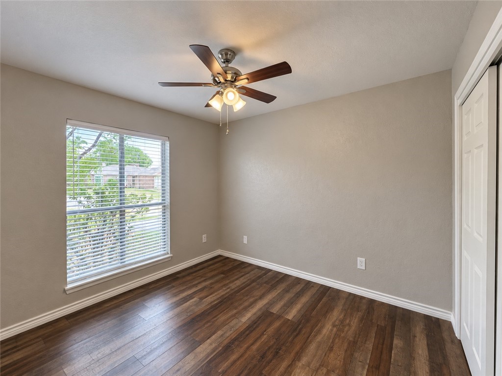 482776 Property Photo 18