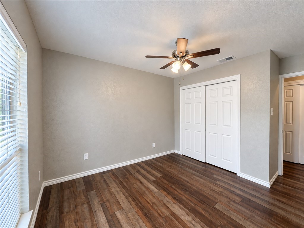 482776 Property Photo 19