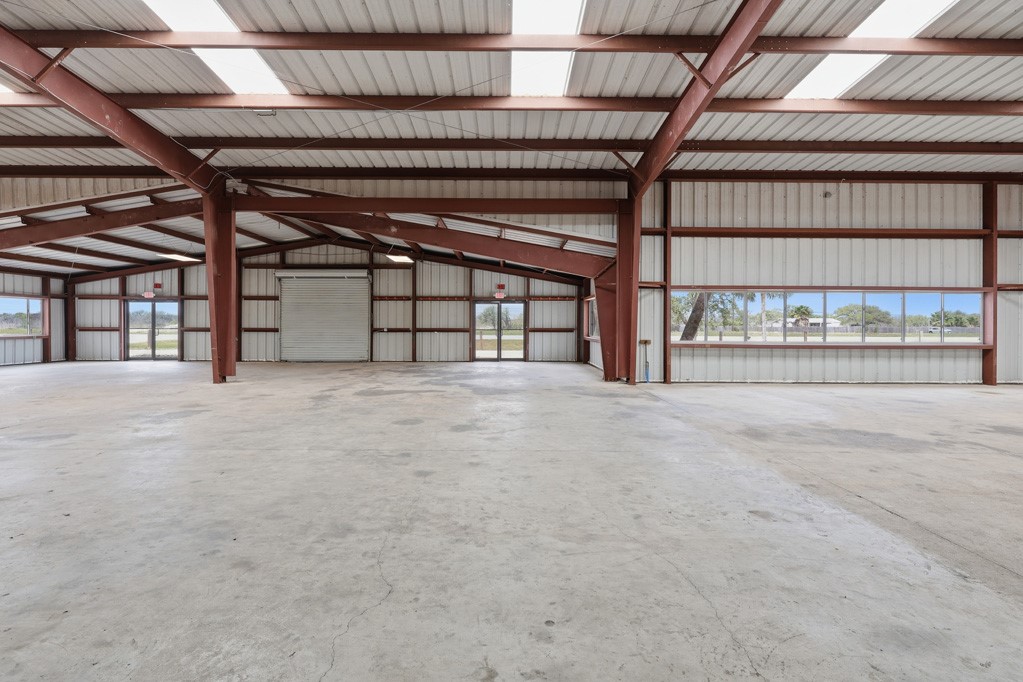 1106 State Highway 35 Property Photo 3
