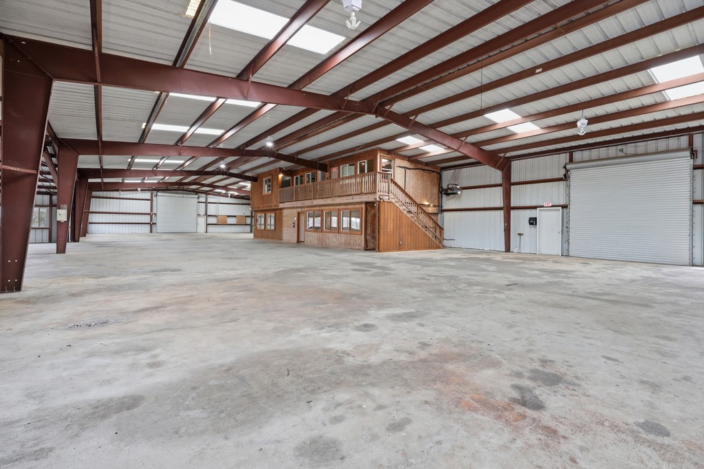 1106 State Highway 35 Property Photo 9