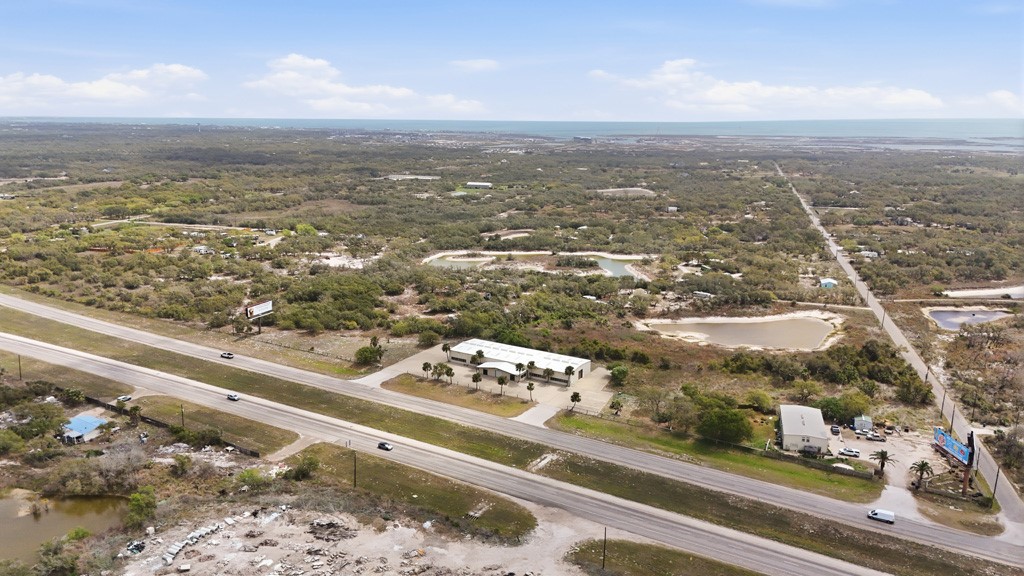 1106 State Highway 35 Property Photo 12