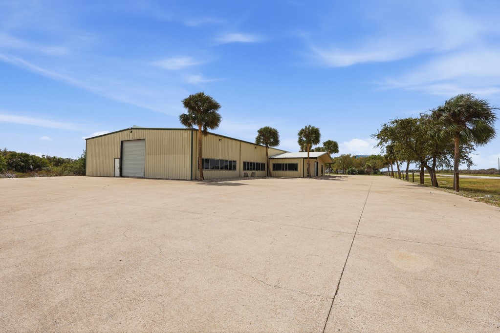 1106 State Highway 35 Property Photo 17