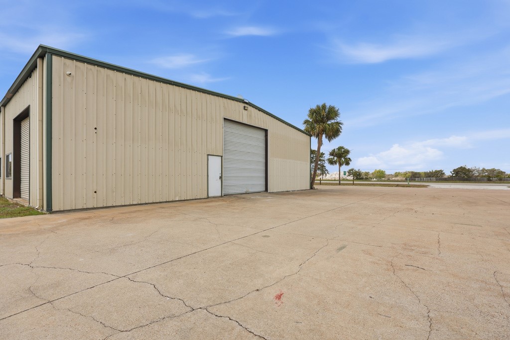 1106 State Highway 35 Property Photo 18