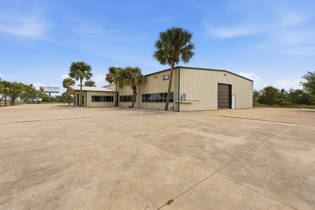 1106 State Highway 35 Property Photo 19