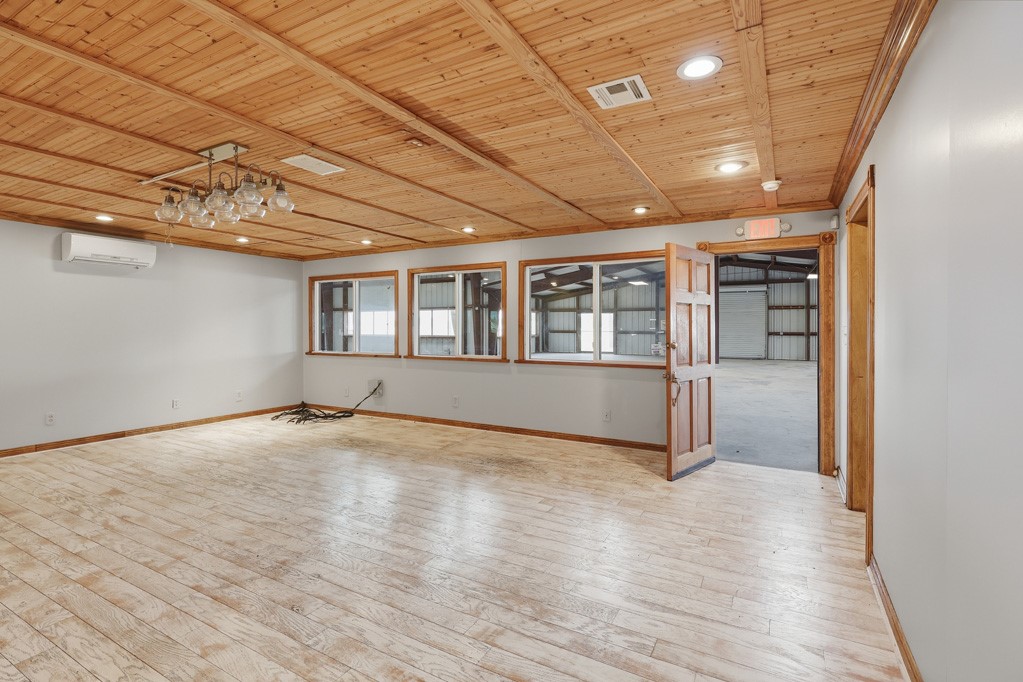 1106 State Highway 35 Property Photo 33