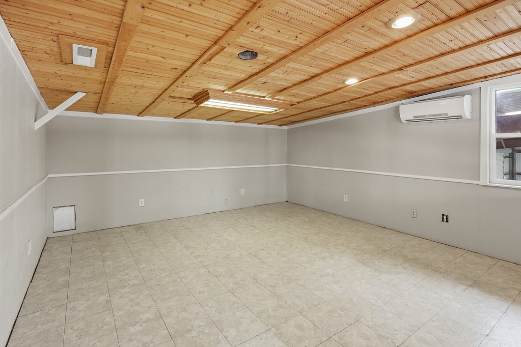 1106 State Highway 35 Property Photo 42