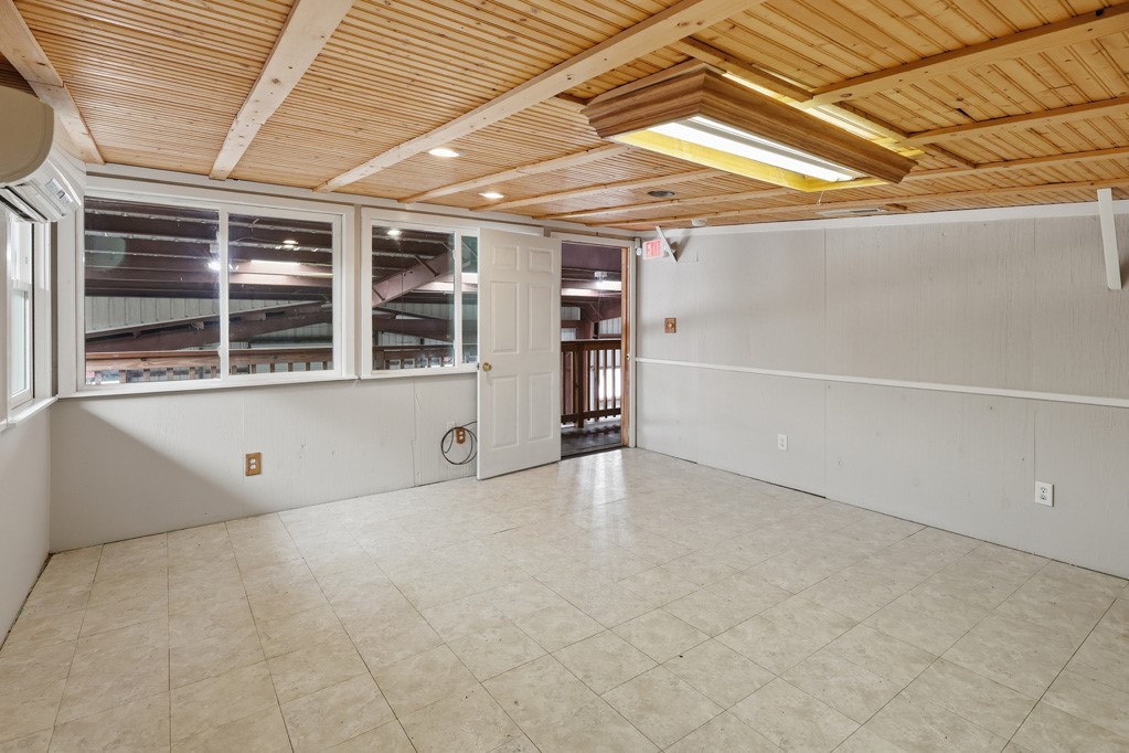 1106 State Highway 35 Property Photo 43